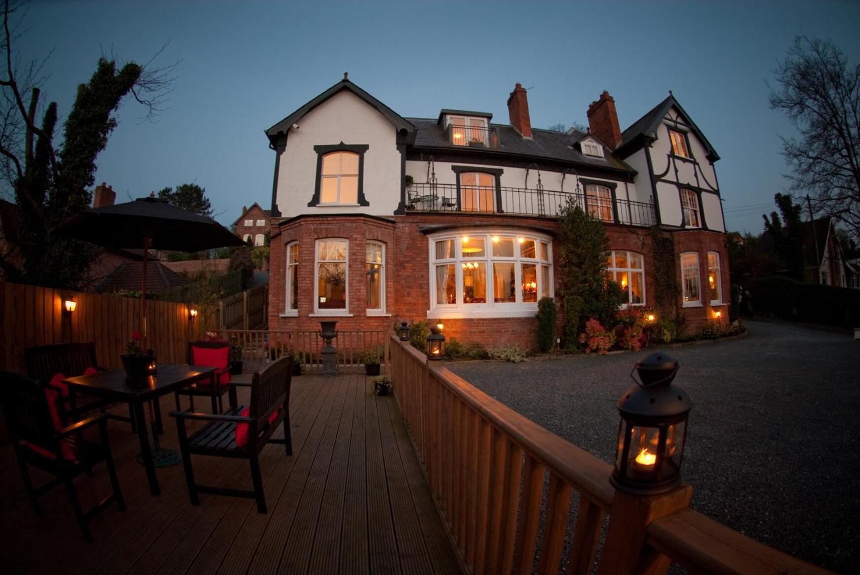 Oyo Rayanne House Guest Accommodation Holywood  Exterior photo